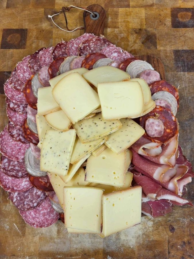 Au Marche De Loust Boucherie Ploermel FROMAGERIE 6